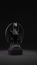 Drachenfigur aus mattschwarzem Harz